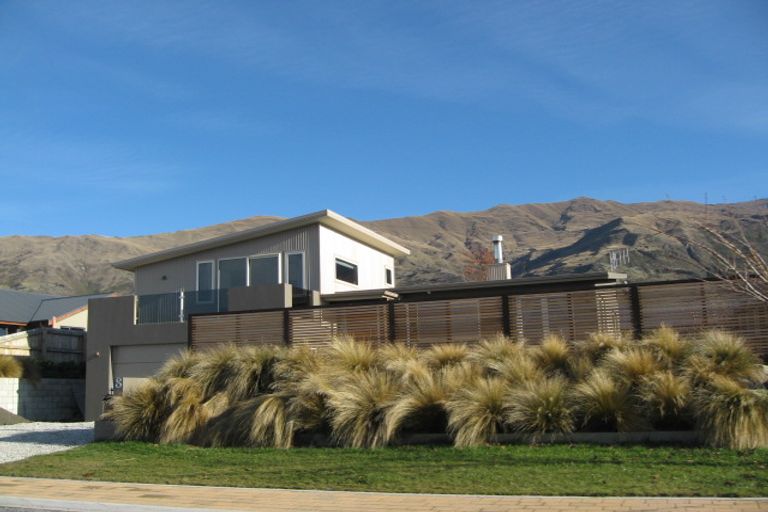 Photo of property in 8 Hyland Street, Wanaka, 9305
