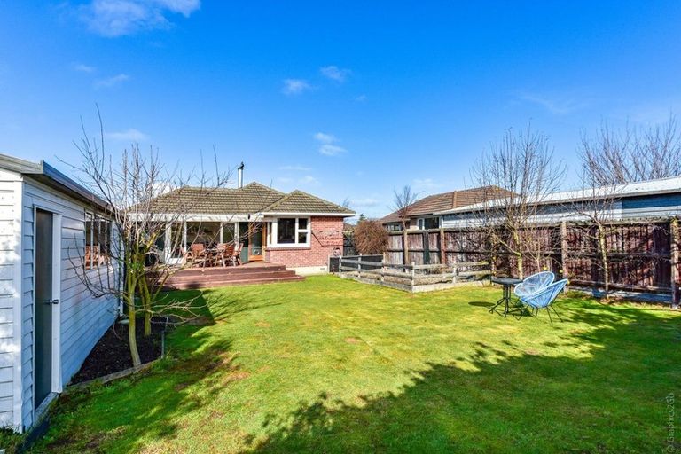 Photo of property in 90 Kendal Avenue, Burnside, Christchurch, 8053