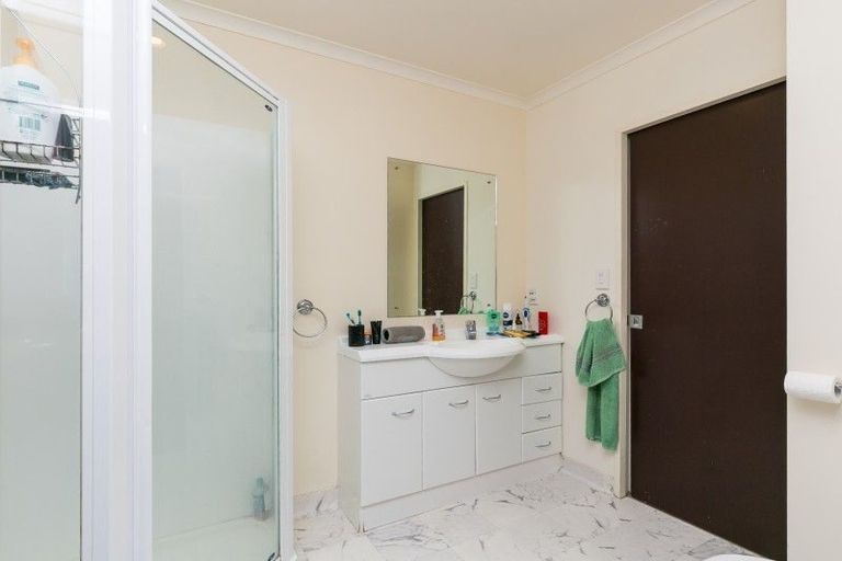 Photo of property in Terrace Heights Apartments, 12b/163 The Terrace, Wellington Central, Wellington, 6011