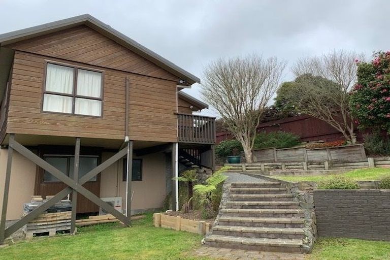 Photo of property in 29 Observatory Close, Whitby, Porirua, 5024