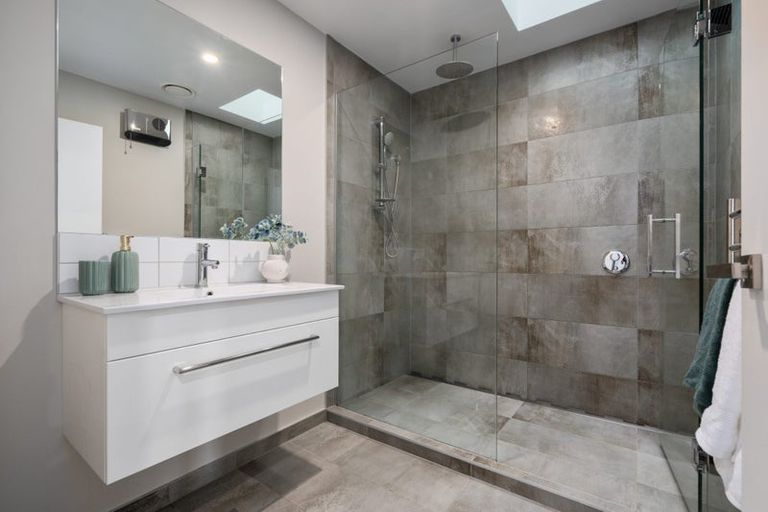 Photo of property in 18c Mona Vale Avenue, Riccarton, Christchurch, 8011