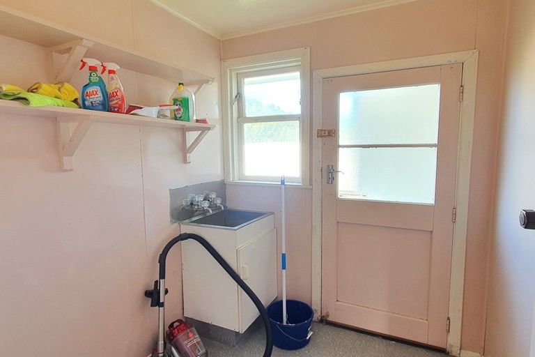 Photo of property in 16 Thornhill Street, Rockdale, Invercargill, 9812