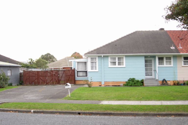 Photo of property in 1 Chapman Crescent, Naenae, Lower Hutt, 5011