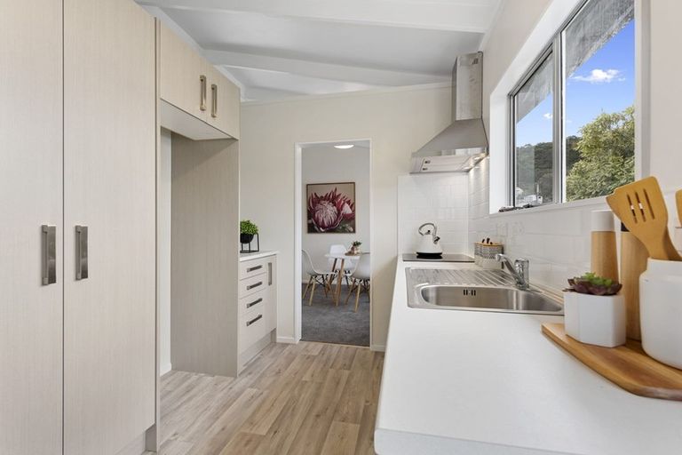 Photo of property in 153b George Street, Stokes Valley, Lower Hutt, 5019