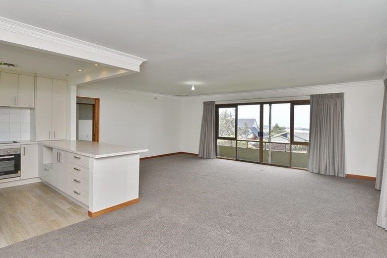 Photo of property in 6 Santa Maria Avenue, Mount Pleasant, Christchurch, 8081