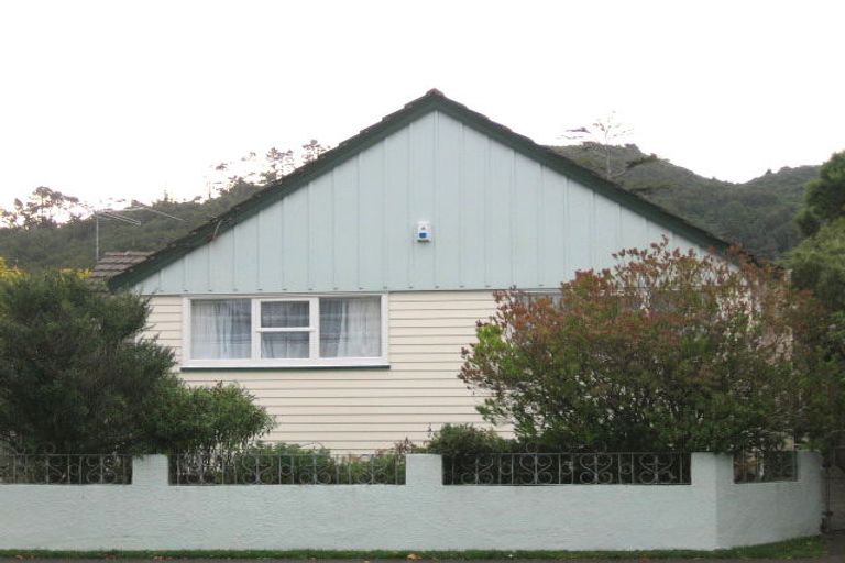Photo of property in 187 Taita Drive, Avalon, Lower Hutt, 5011