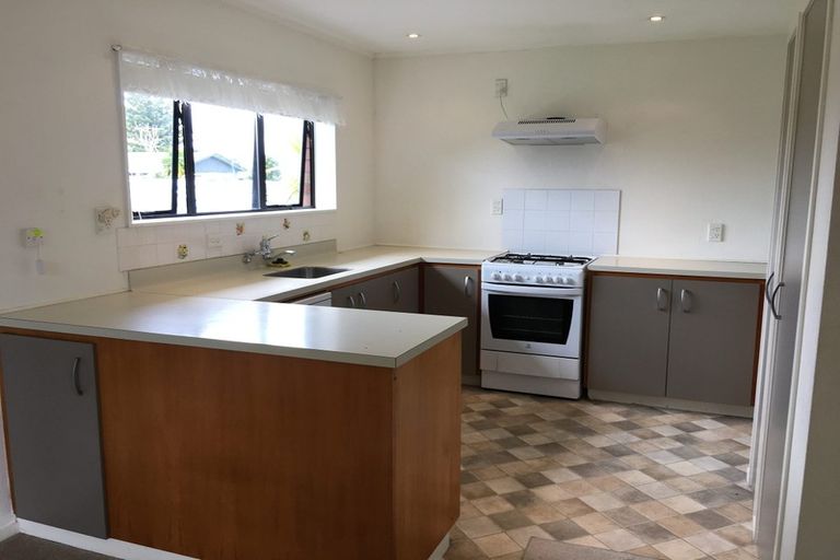 Photo of property in 1/222 Centreway Road, Orewa, 0931