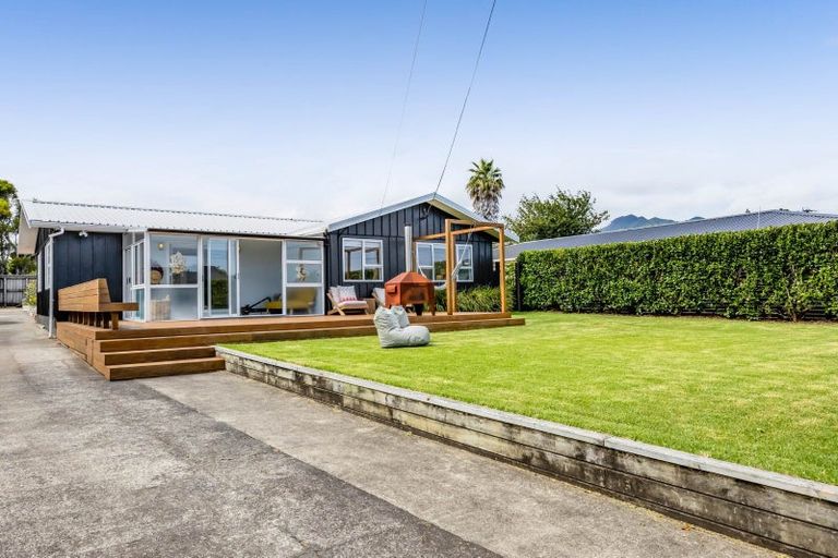 Photo of property in 8 Hussey Street, Oakura, 4314