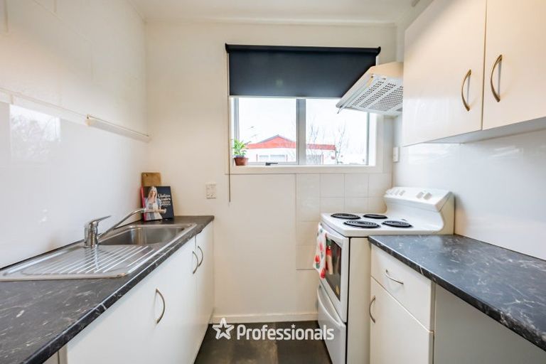 Photo of property in 3/19 Pirie Crescent, Moera, Lower Hutt, 5010
