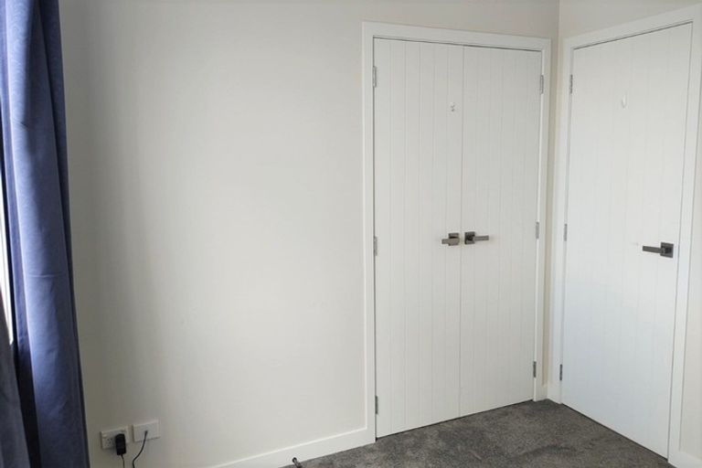 Photo of property in 45 Rathmullen Place, Pinehill, Auckland, 0632