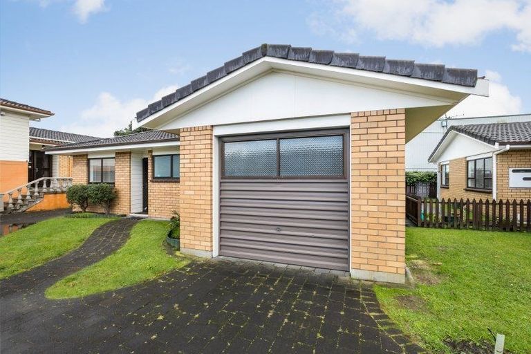 Photo of property in 2/327 Great South Road, Papakura, 2110