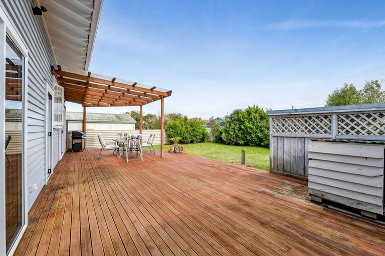 Photo of property in 401 Waihi Road, Normanby, Hawera, 4614