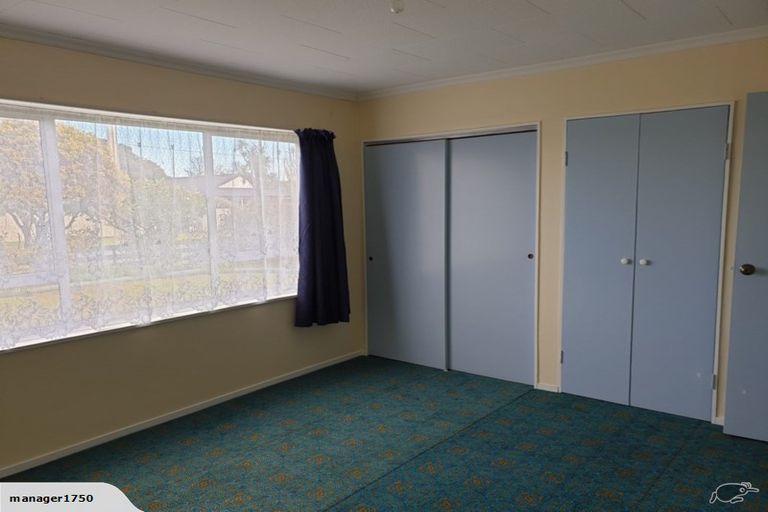 Photo of property in 120 Cornfoot Street, Castlecliff, Whanganui, 4501