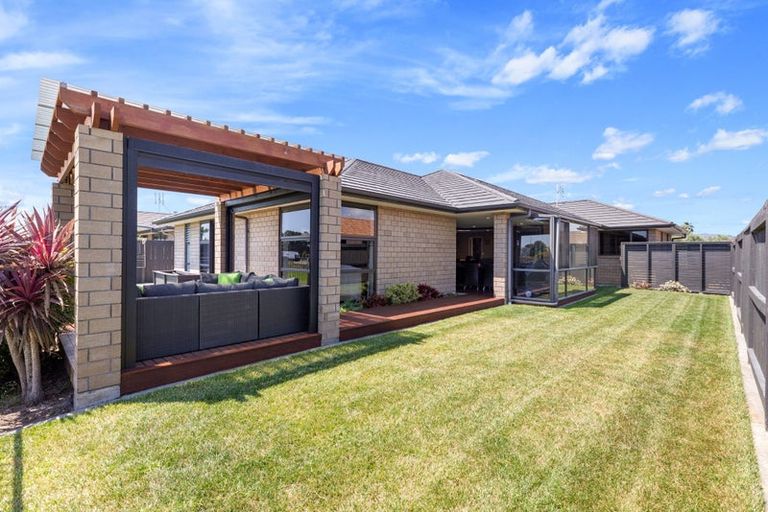 Photo of property in 14 Tatahi Cove, Papamoa Beach, Papamoa, 3118