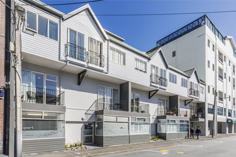 Photo of property in De Vere Apartments, 22/23 Tennyson Street, Te Aro, Wellington, 6011