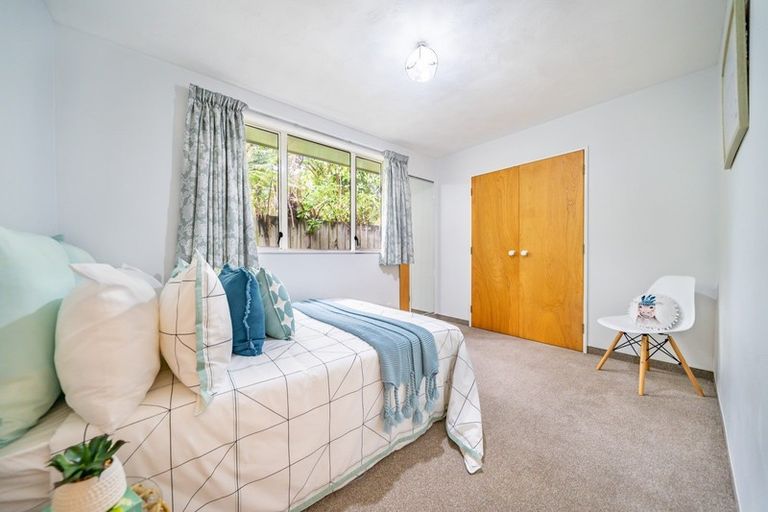 Photo of property in 2/35 Manuka Street, Stokes Valley, Lower Hutt, 5019