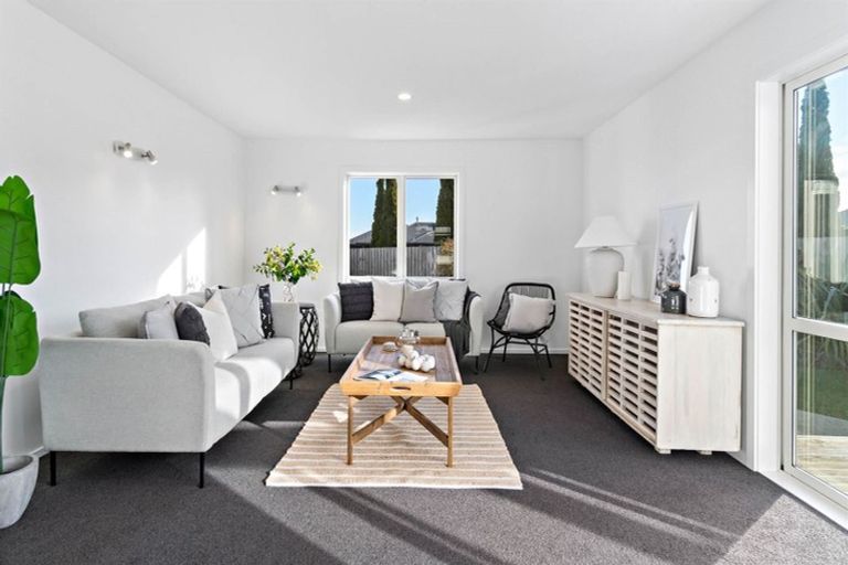 Photo of property in 30 Harrys Way, Redwood, Christchurch, 8051