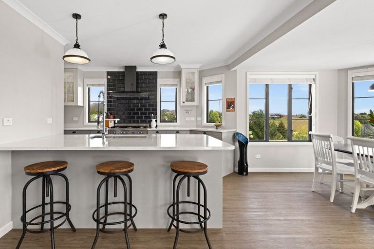 Photo of property in 136 Kopanga Road, Havelock North, 4130