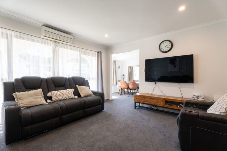 Photo of property in 48b Cortina Avenue, Johnsonville, Wellington, 6037