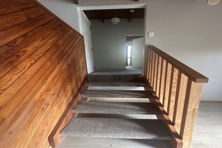 Photo of property in 20 Wattle Road, Sunnyvale, Auckland, 0612