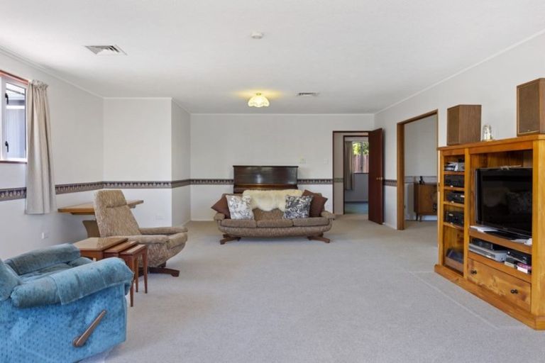 Photo of property in 4 Stanton Place, Woodend, 7610