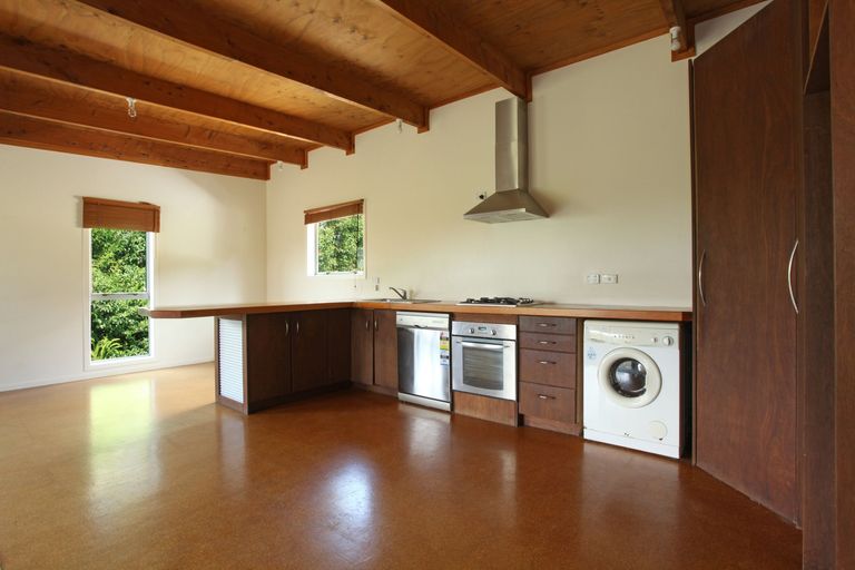 Photo of property in 14b Main Road, Raglan, 3225