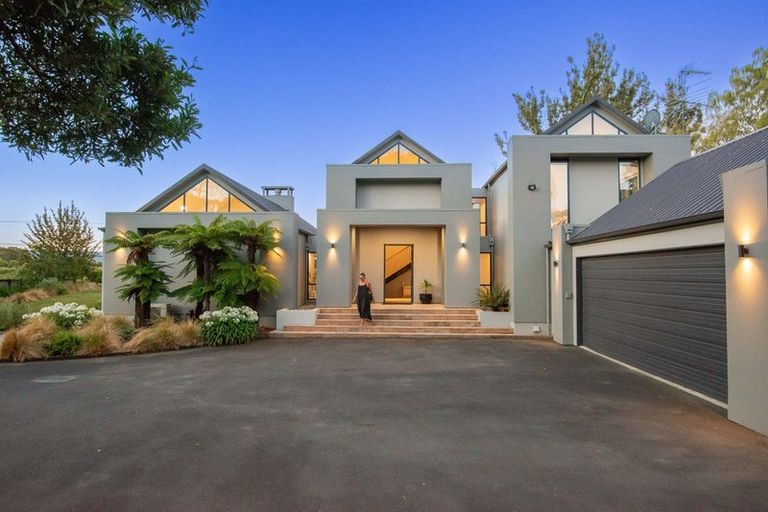 Photo of property in 105 Gladstone Road South, Dalmore, Dunedin, 9010