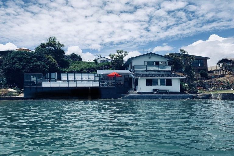 Photo of property in 155 Torkar Road, Clarks Beach, 2122