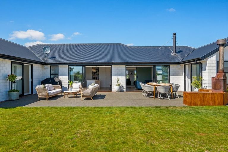 Photo of property in 28 Whitehall Drive, Springlands, Blenheim, 7201