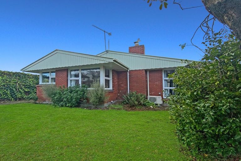 Photo of property in 16a Newbridge Place, Ilam, Christchurch, 8041