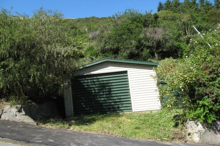 Photo of property in 52 Hawkhurst Road, Lyttelton, 8082