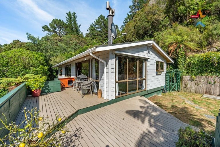 Photo of property in 30 Korau Grove, Stokes Valley, Lower Hutt, 5019