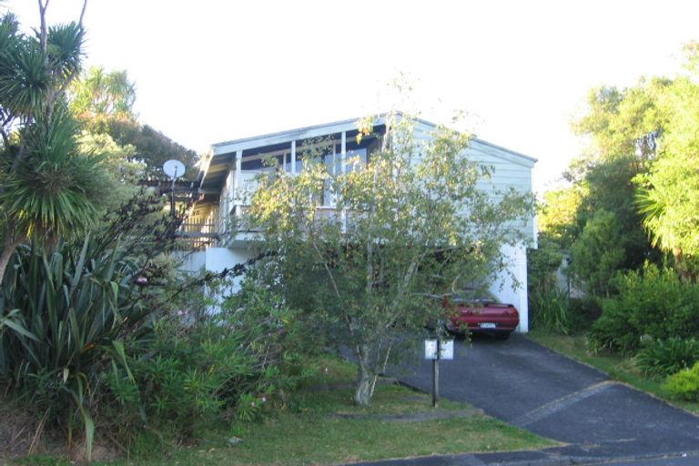 Photo of property in 14 Cheryl Place, Hillcrest, Auckland, 0627