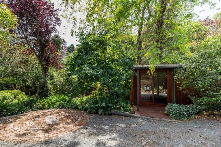 Photo of property in 77 Kopanga Road, Havelock North, 4130