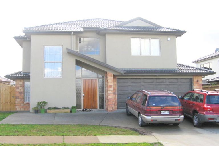Photo of property in 11 Speyside Crescent, Flat Bush, Auckland, 2016