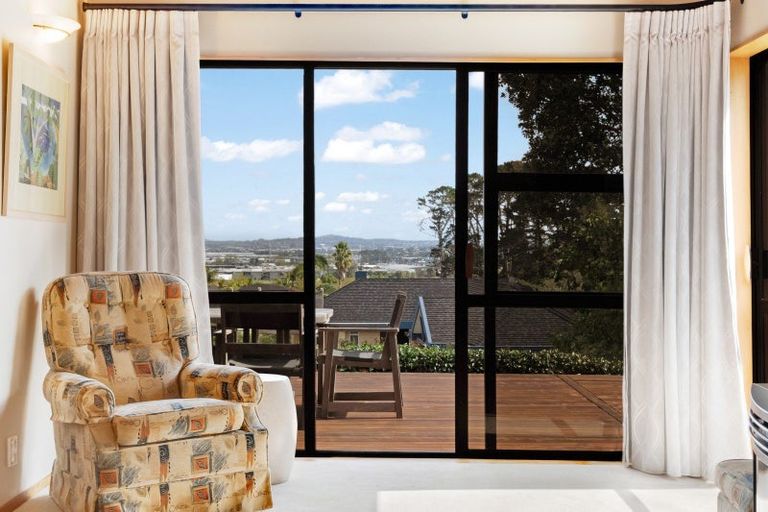 Photo of property in 238 Point View Drive, East Tamaki Heights, Auckland, 2016