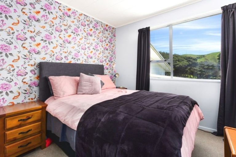 Photo of property in 73 Sea Vista Drive, Pukerua Bay, 5026