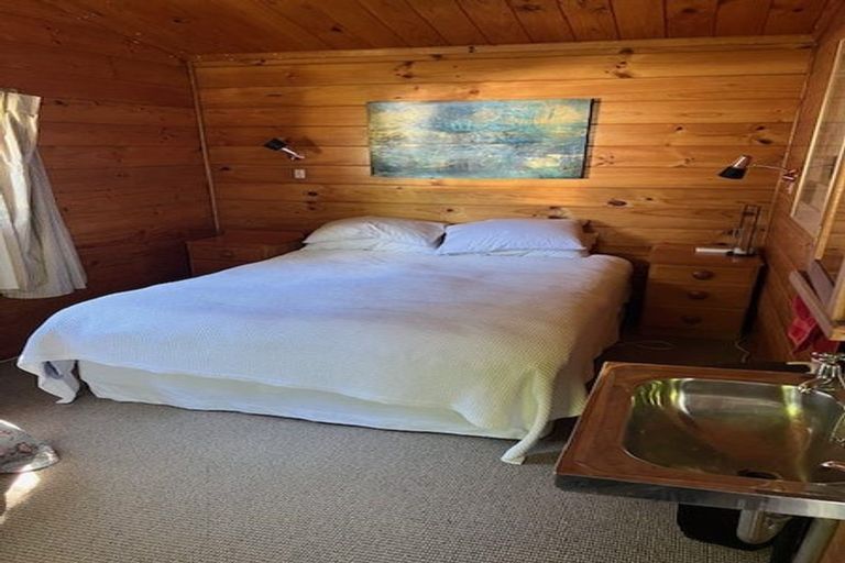 Photo of property in 28 Nisbet Terrace, Kinloch, Taupo, 3377