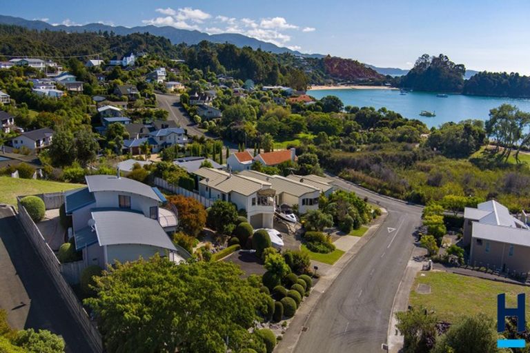 Photo of property in 8 Torlesse Drive, Kaiteriteri, Motueka, 7197