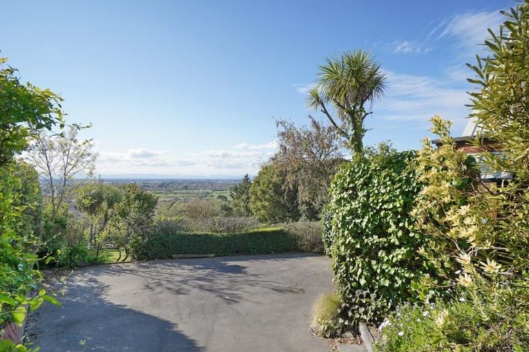 Photo of property in 12 Petworth Place, Westmorland, Christchurch, 8025