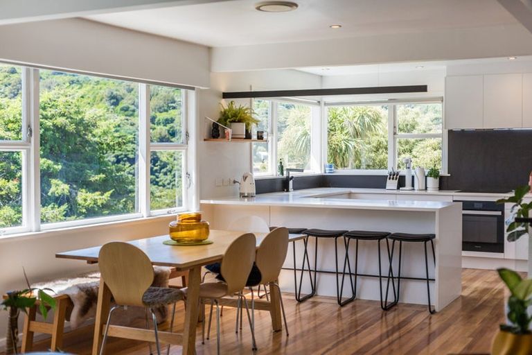 Photo of property in 20 Spencer Street, Crofton Downs, Wellington, 6035