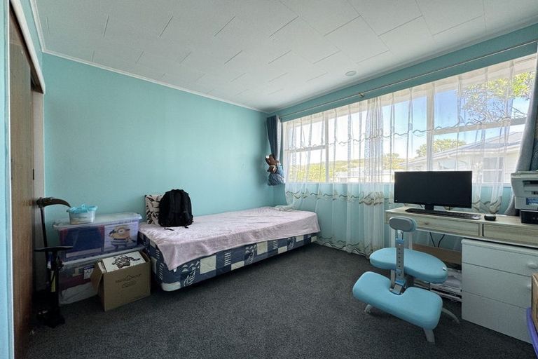 Photo of property in 8 Erris Street, Johnsonville, Wellington, 6037