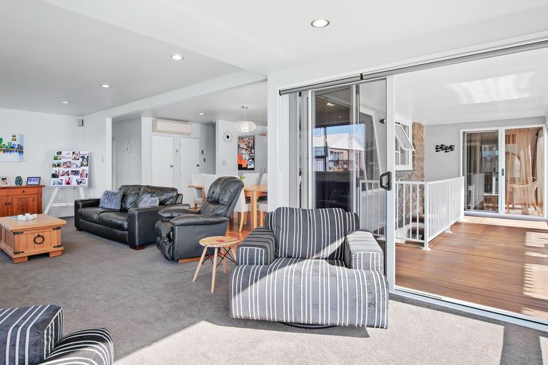 Photo of property in 40 Roretana Drive, Athenree, Katikati, 3177