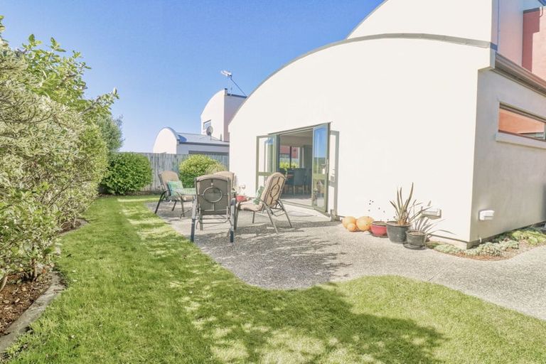 Photo of property in 28b James Cook Drive, Whitby, Porirua, 5024