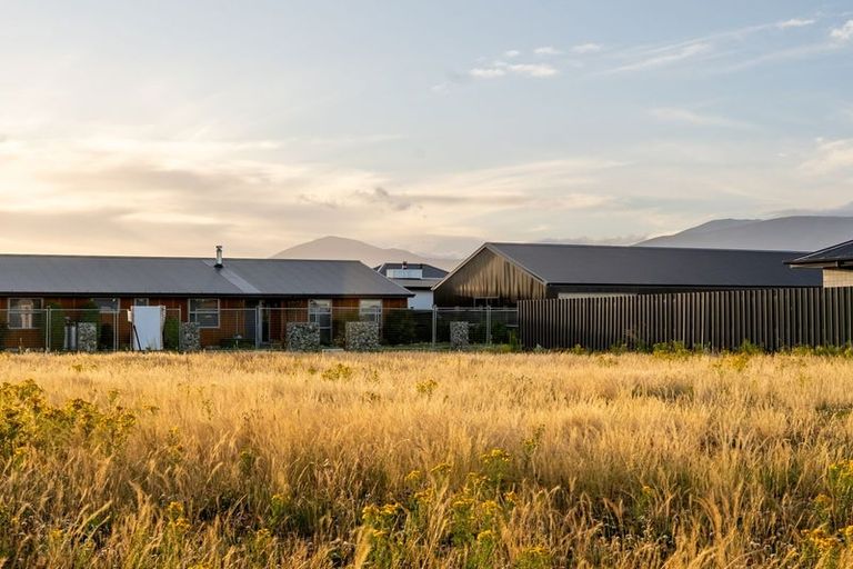 Photo of property in 13 Aoraki Crescent, Twizel, 7901