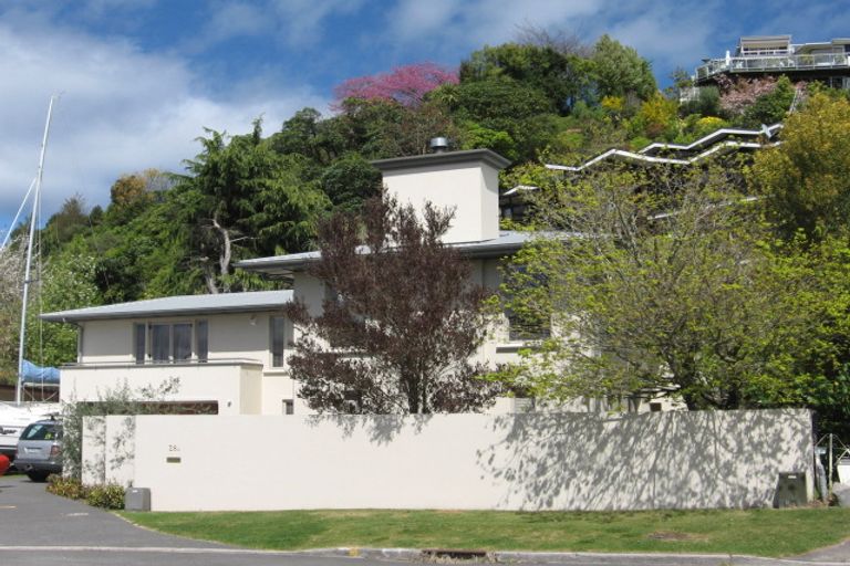 Photo of property in 28 Alberta Street, Acacia Bay, Taupo, 3330