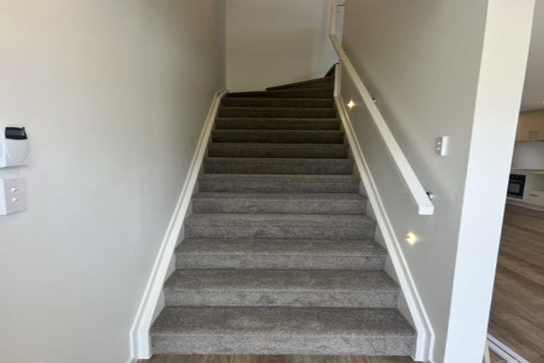 Photo of property in 7 Sheralee Place, Bucklands Beach, Auckland, 2014