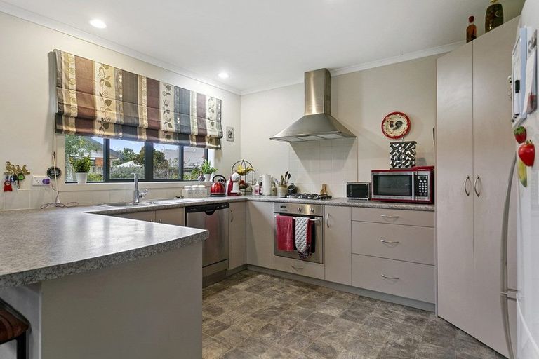 Photo of property in 38 Oaklands Drive, Cambridge, 3434