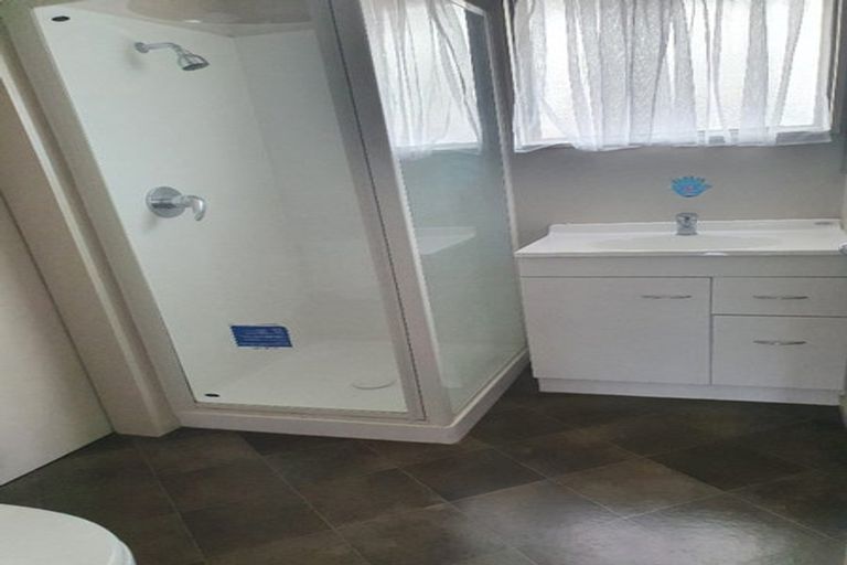 Photo of property in 8 Hukanui Road, Fairfield, Hamilton, 3214