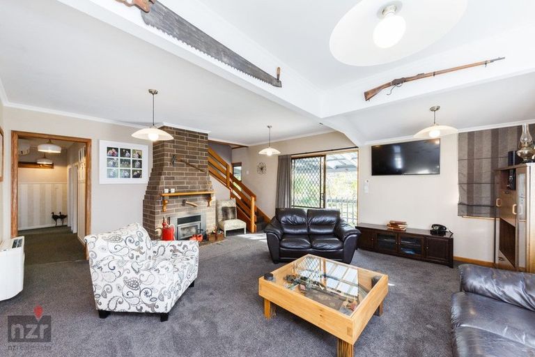 Photo of property in 19 Wellesley Street, Feilding, 4702